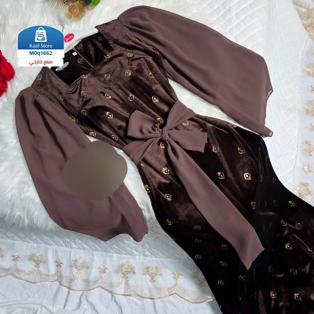فستان طويل مخملي ذهبي thumbnail 5